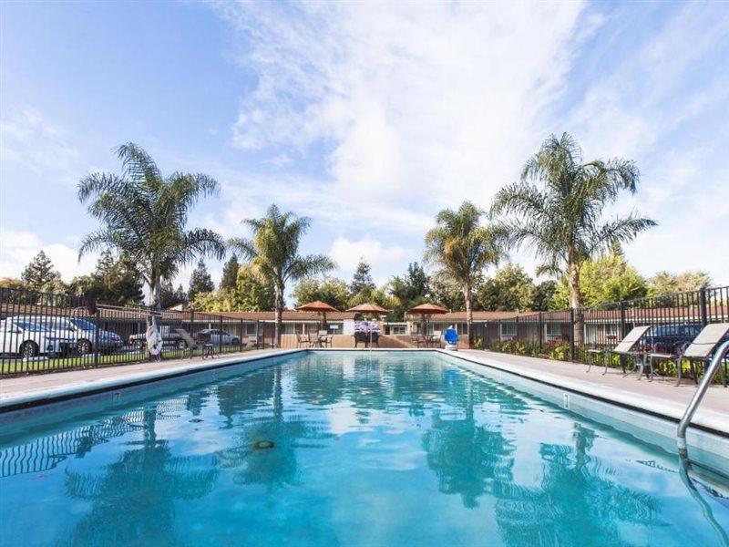 Tri-Valley Inn & Suites Pleasanton Zewnętrze zdjęcie