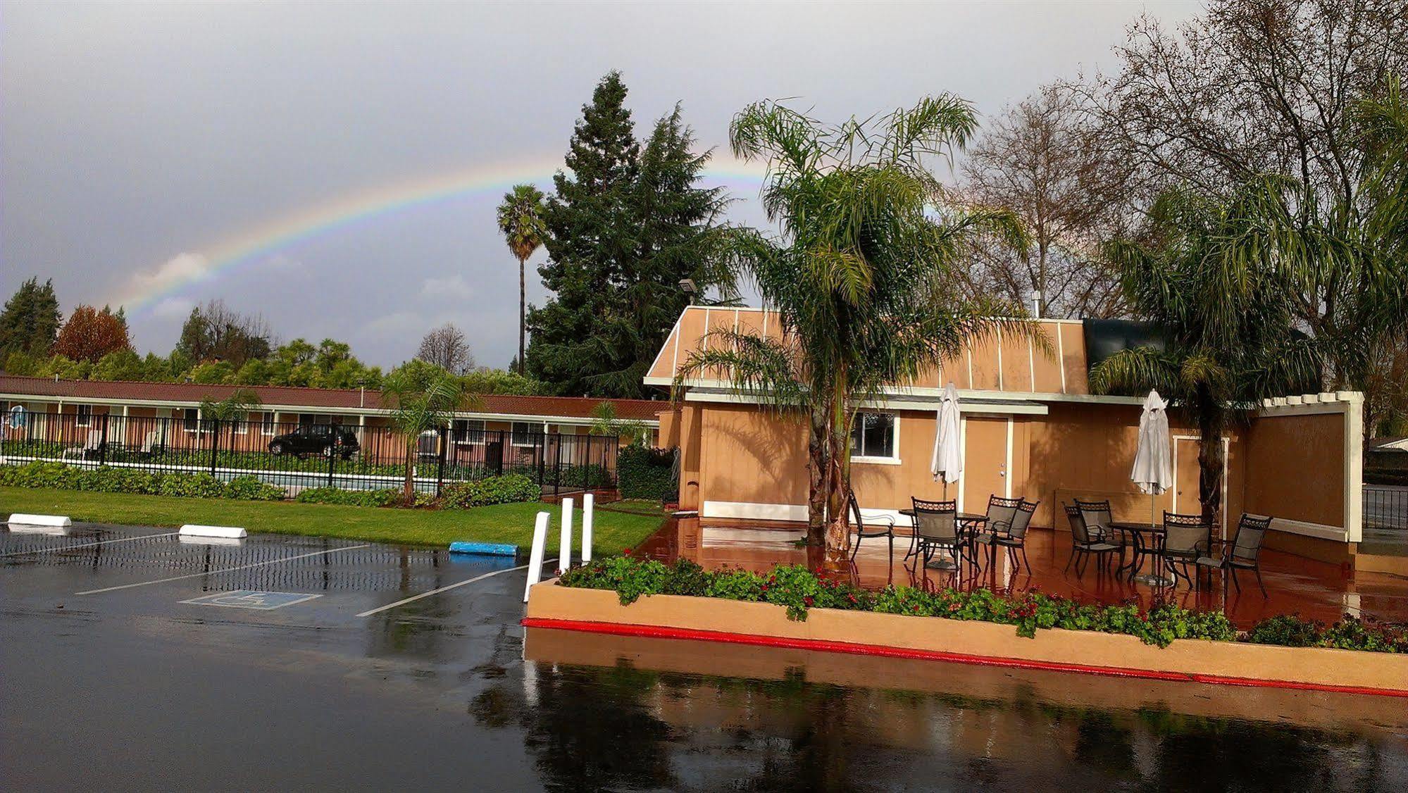 Tri-Valley Inn & Suites Pleasanton Zewnętrze zdjęcie